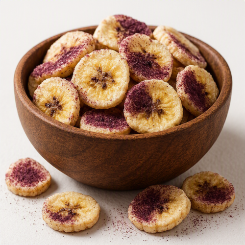 Freeze-dried banana and asai (açaí) snack Freeze-dried banana and asai (açaí) snack